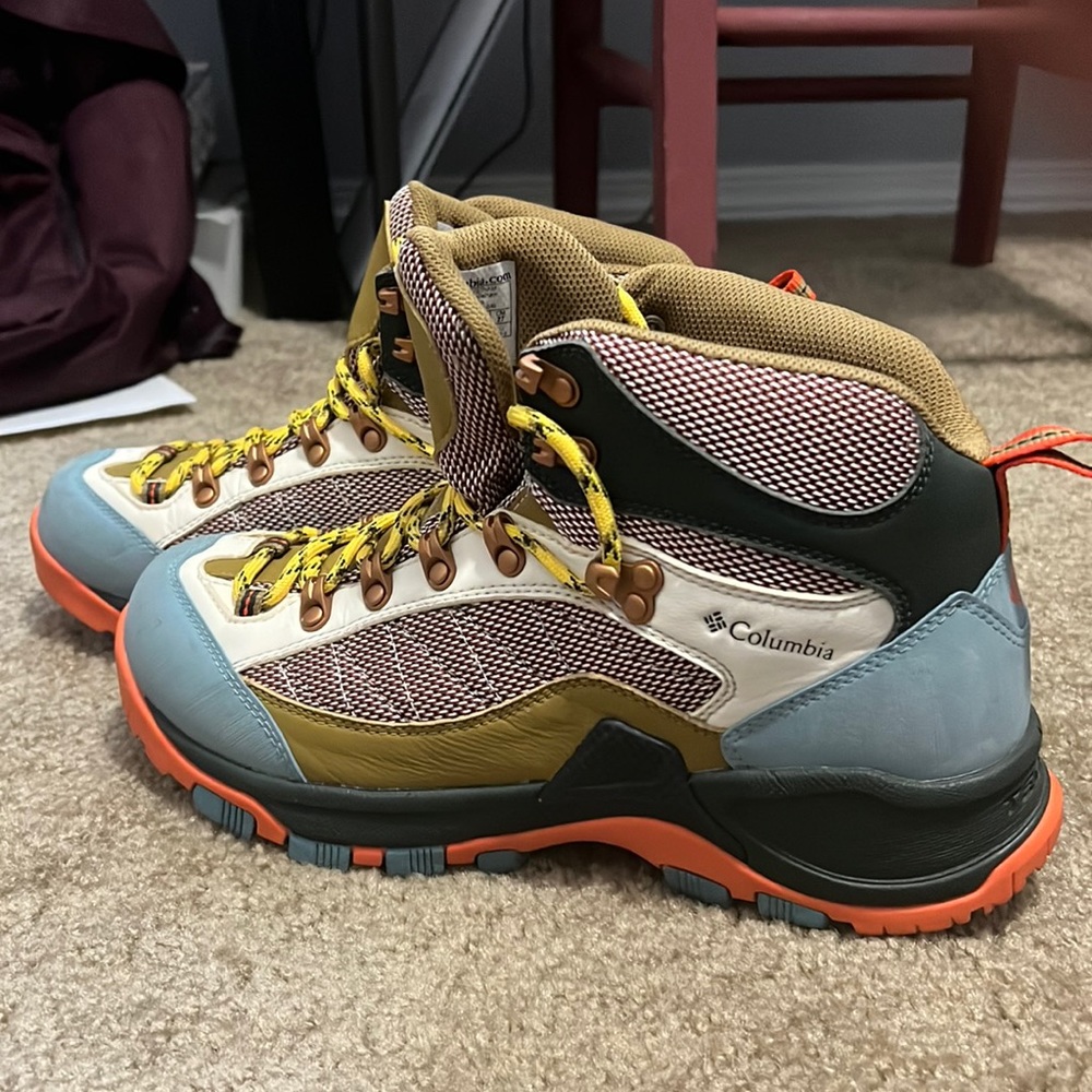 Columbia hi top Hikers